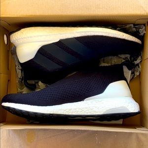 Adidas ultraboost A16+